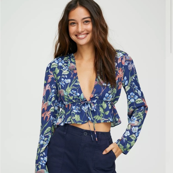 Ariztia Tie front Grey Blouse - Picture 5 of 5